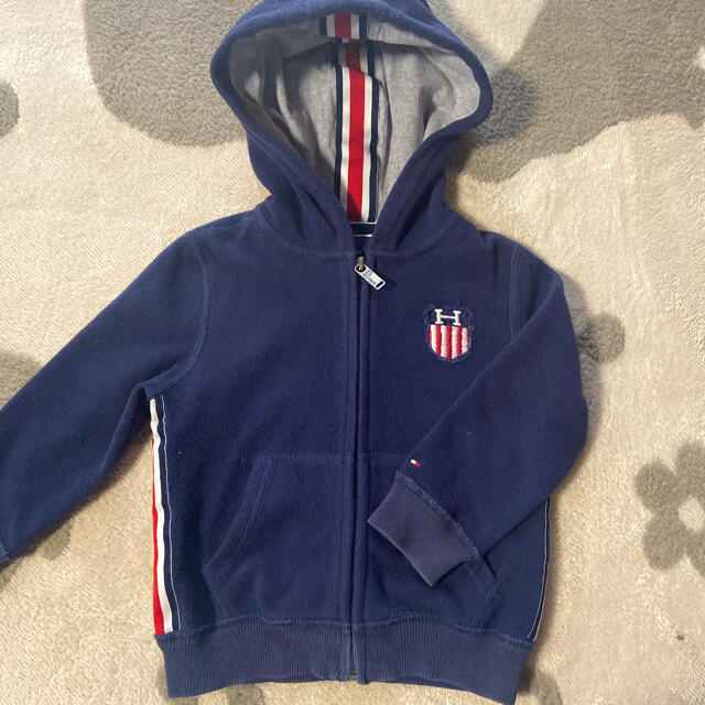 TOMMY HILFIGER(トミーヒルフィガー)のTOMMY HILFIGER フリースパーカー キッズ/ベビー/マタニティのキッズ服男の子用(90cm~)(その他)の商品写真