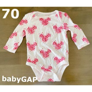 ベビーギャップ(babyGAP)の最低価格！babyGAP 長袖ロンパース　ディズニーハートミッキー柄　70サイズ(ロンパース)