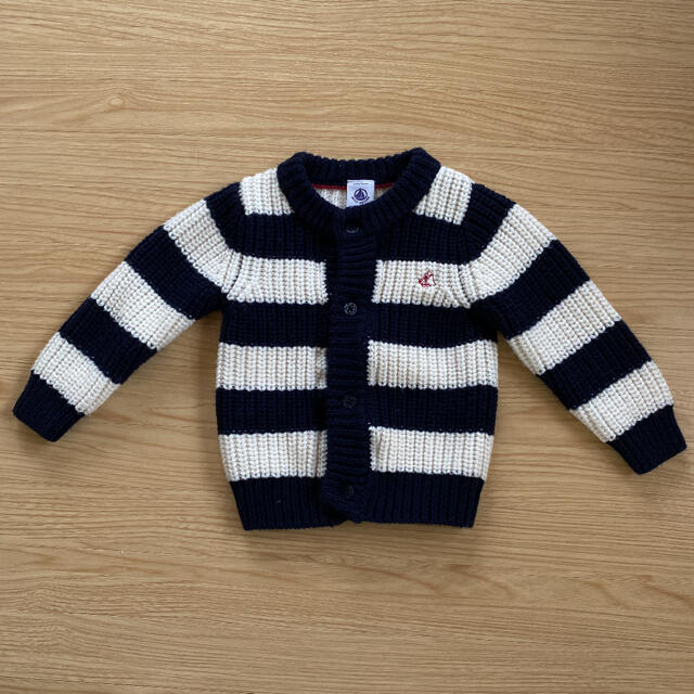 PETIT BATEAU(プチバトー)のプチバトー　ニットカーディガン　74cm キッズ/ベビー/マタニティのベビー服(~85cm)(カーディガン/ボレロ)の商品写真