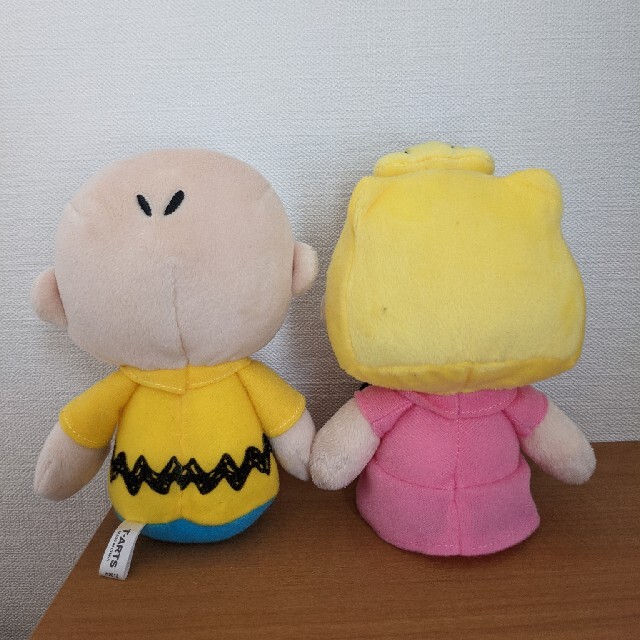 PEANUTS(ピーナッツ)のPEANUTS ピーナッツ　チャーリーブラウン　サリー　ぬいぐるみ エンタメ/ホビーのおもちゃ/ぬいぐるみ(キャラクターグッズ)の商品写真