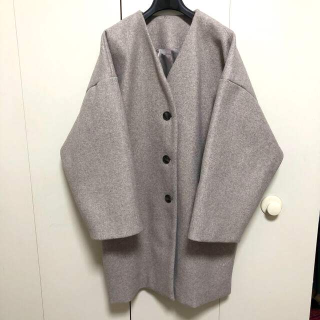 ノーカラーコート　ミドルコート　モカ  コクーンシルエット　ビッグサイズ　　 レディースのジャケット/アウター(ロングコート)の商品写真
