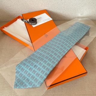 エルメス(Hermes)のfrouru様専用⭐︎エルメスのH総柄ボーダー水色ネクタイ(ネクタイ)