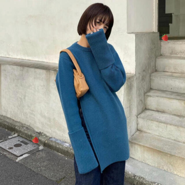 SLANT CUT KNIT TOPS blue