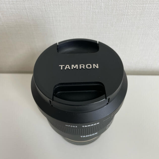 TAMRON(タムロン)のTAMRON 交換レンズ 35F2.8 DI III OSD M1:2 スマホ/家電/カメラのカメラ(レンズ(単焦点))の商品写真