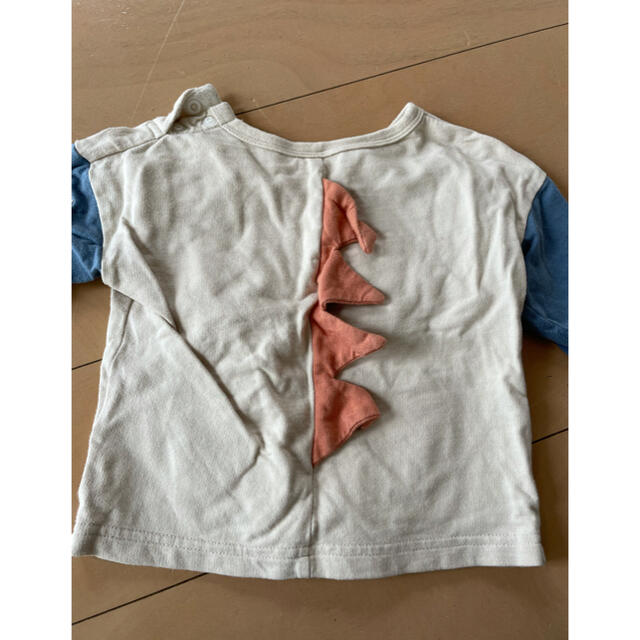 ZARA KIDS(ザラキッズ)の美品　恐竜　カットソー キッズ/ベビー/マタニティのベビー服(~85cm)(シャツ/カットソー)の商品写真