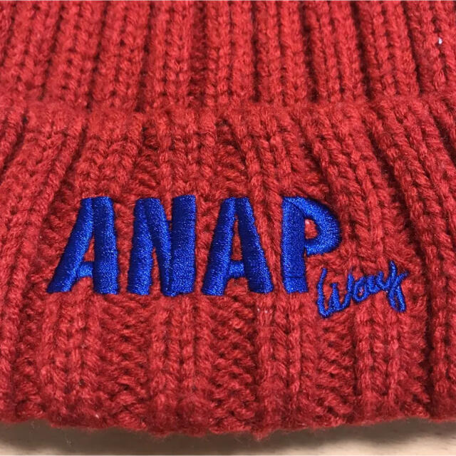 ANAP(アナップ)のANAP ニット帽　赤 レディースの帽子(ニット帽/ビーニー)の商品写真