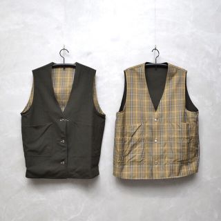 コモリ(COMOLI)のHOMELESS TAILOR REVERSIBLE VEST ベスト(ベスト)