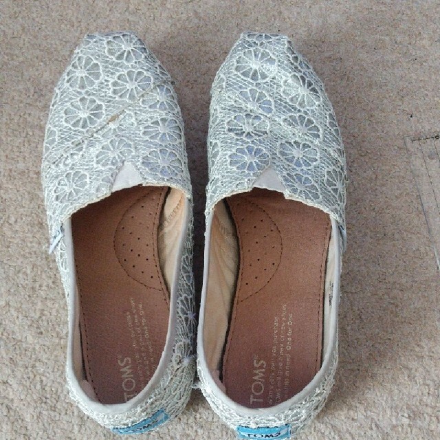 TOMS(トムズ)のTOMS スリッポン レディースの靴/シューズ(スリッポン/モカシン)の商品写真