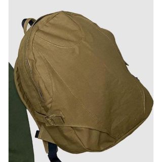 テンダーロイン(TENDERLOIN)のテンダーロイン   BACK PACK DUCK KHAKI 新品未使用(バッグパック/リュック)