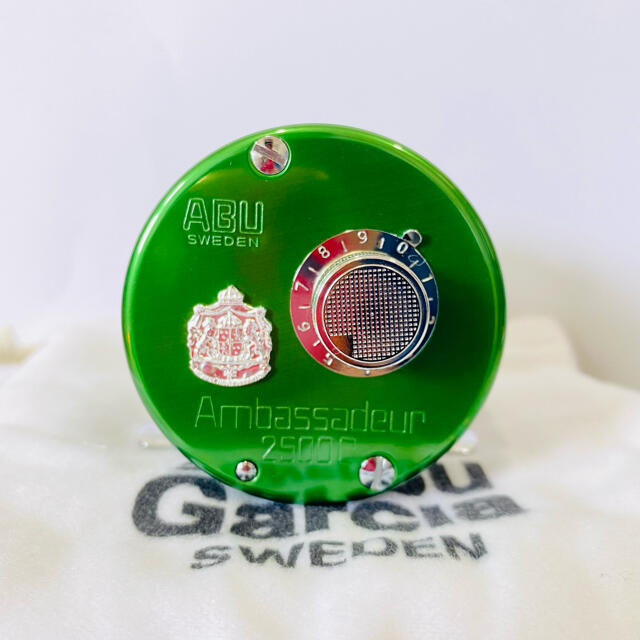 リキ様専用 ABU 2500C ノスタルジア グリーン 未使用品 リキ様専用 ABU 2500C ノスタルジア グリーン 未使用品