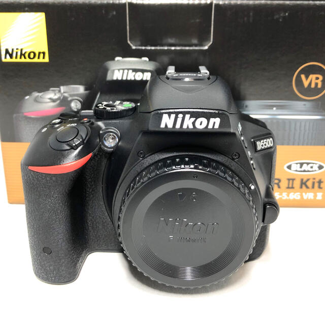 Nikon(ニコン)のNikon ニコンD5500 18-55VR Ⅱ KIT 4733ショット美品 スマホ/家電/カメラのカメラ(デジタル一眼)の商品写真