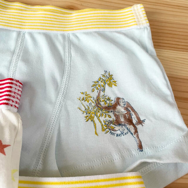 PETIT BATEAU(プチバトー)の新品未使用  プチバトー  トランクス  3枚  6ans キッズ/ベビー/マタニティのキッズ服男の子用(90cm~)(下着)の商品写真