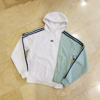 アディダス(adidas)の【adidas】PAKAIAN adidas レディース プルオーバーパーカー(パーカー)