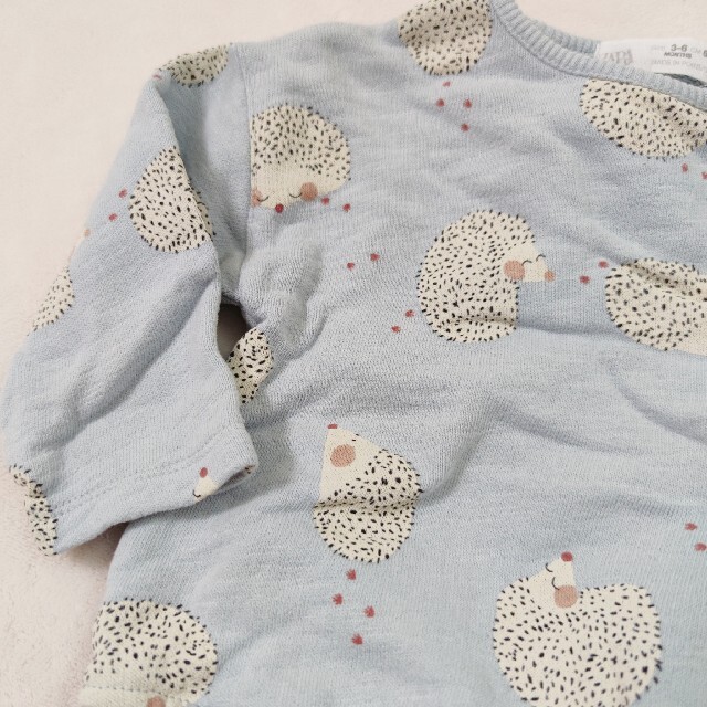 ZARA KIDS(ザラキッズ)のZARA 裏起毛 ネズミセットアップ 男女兼用 キッズ/ベビー/マタニティのベビー服(~85cm)(トレーナー)の商品写真