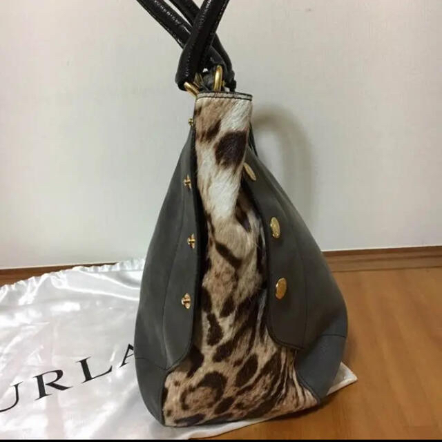 Furla(フルラ)のフルラ　バッグ　ヒョウ柄　美品 レディースのバッグ(トートバッグ)の商品写真