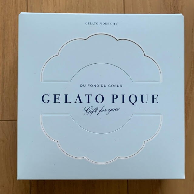 gelato pique(ジェラートピケ)のジェラートピケ　ハンドクリーム　ハンカチ コスメ/美容のボディケア(ハンドクリーム)の商品写真