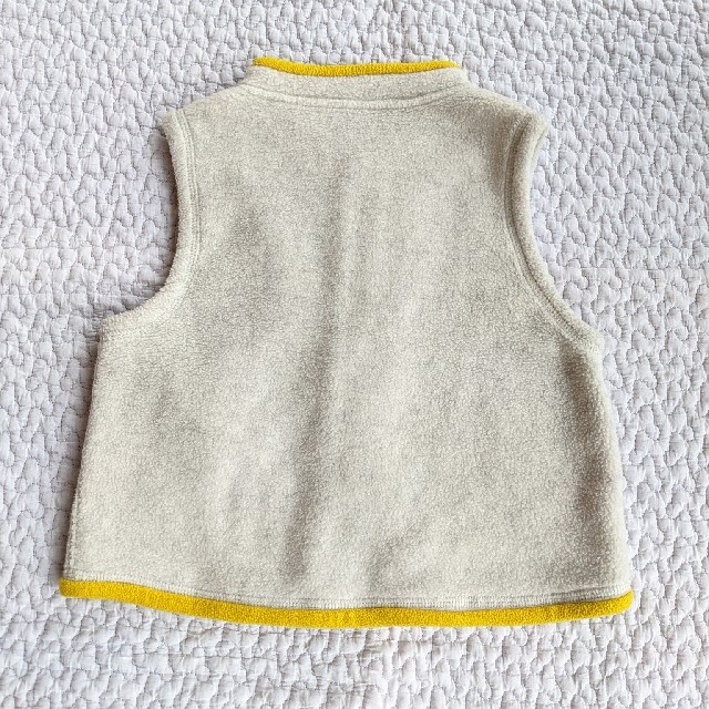 mont bell(モンベル)の美品　モンベル　ベスト　90 キッズ/ベビー/マタニティのキッズ服女の子用(90cm~)(ジャケット/上着)の商品写真