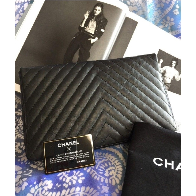 CHANEL(シャネル)の【もち様 ご専用】ありがとうござました( *ˊᵕˋ* )💗 レディースのバッグ(クラッチバッグ)の商品写真