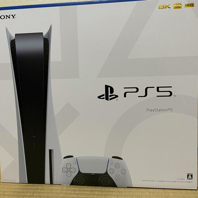 SONY(ソニー)のプレイステーション5 PS5 ディスクドライブ搭載モデル 新品未開封 送料込 エンタメ/ホビーのゲームソフト/ゲーム機本体(家庭用ゲーム機本体)の商品写真