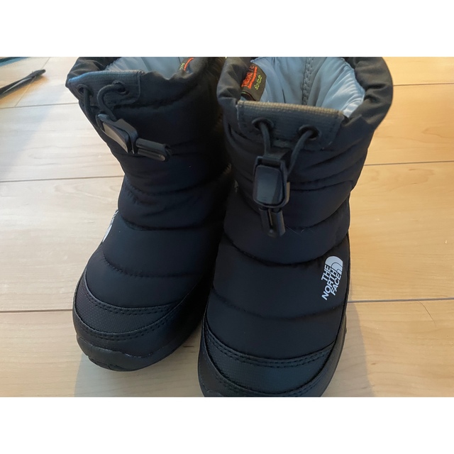 THE NORTH FACE(ザノースフェイス)のノースフェイス  ブーツ　キッズ　17センチ　新品 キッズ/ベビー/マタニティのキッズ靴/シューズ(15cm~)(ブーツ)の商品写真