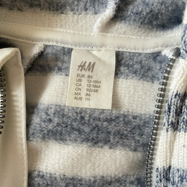 H&M(エイチアンドエム)のH&M パーカー フリース 80 キッズ/ベビー/マタニティのベビー服(~85cm)(ジャケット/コート)の商品写真