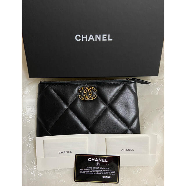 CHANEL(シャネル)の新品未使用　シャネル　ポーチ　ケース　スモール　クラッチ レディースのファッション小物(ポーチ)の商品写真