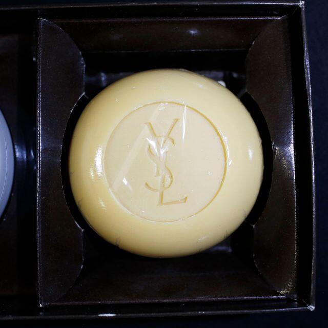 Yves Saint Laurent Beaute(イヴサンローランボーテ)の【未使用品 ３個セット 送料込み】イヴ サンローラン ソープＹ ケース付き コスメ/美容のボディケア(ボディソープ/石鹸)の商品写真