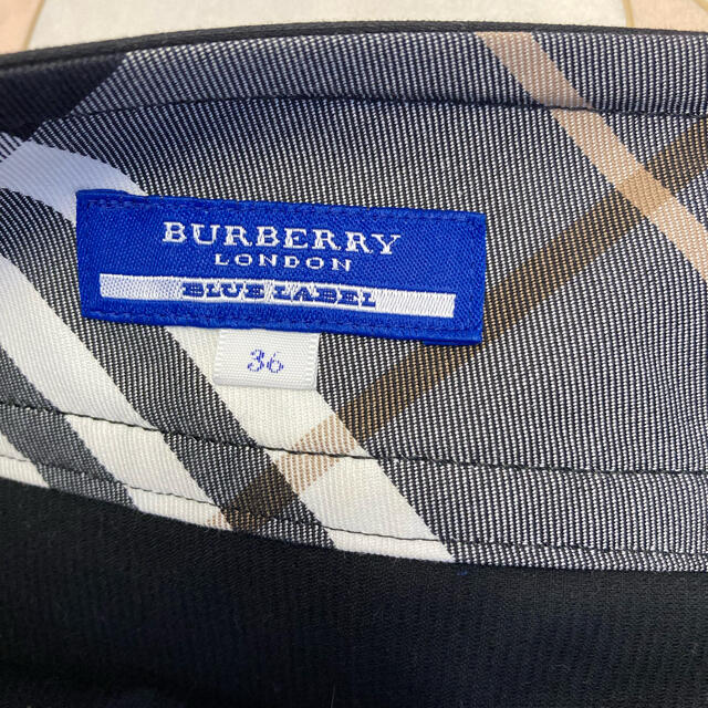 BURBERRY BLUE LABEL(バーバリーブルーレーベル)のBurberry Bluelabelミニスカート レディースのスカート(ミニスカート)の商品写真