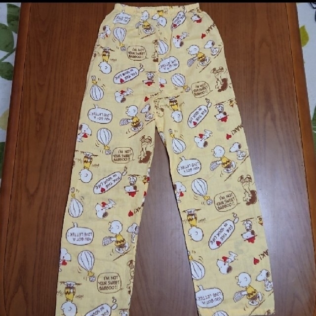 SNOOPY(スヌーピー)のスヌーピー パジャマ 130 ピンクと黄色 キッズ/ベビー/マタニティのキッズ服女の子用(90cm~)(パジャマ)の商品写真