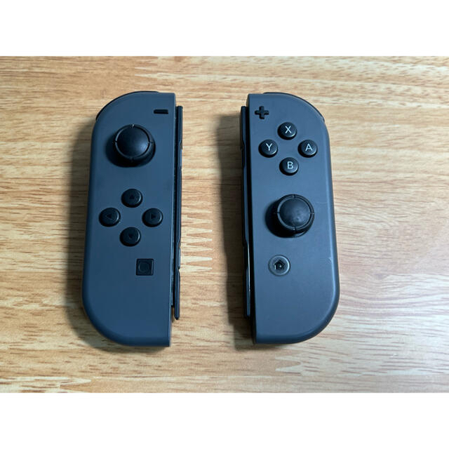 Nintendo Switch(ニンテンドースイッチ)のジョイコン Joy-Con LR グレー　※説明要確認 エンタメ/ホビーのゲームソフト/ゲーム機本体(その他)の商品写真