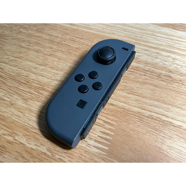 Nintendo Switch(ニンテンドースイッチ)のジョイコン Joy-Con LR グレー　※説明要確認 エンタメ/ホビーのゲームソフト/ゲーム機本体(その他)の商品写真