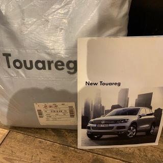 フォルクスワーゲン(Volkswagen)のvolks wagen touareg トゥアレグ 専用カーボディカバー　新品(車外アクセサリ)