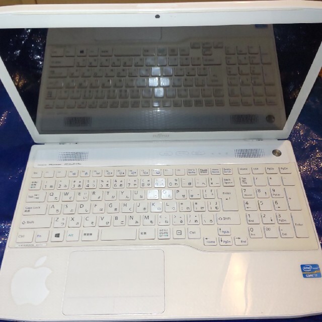 富士通 LifeBook AH77/J 15.6型ワイド アーバンホワイト