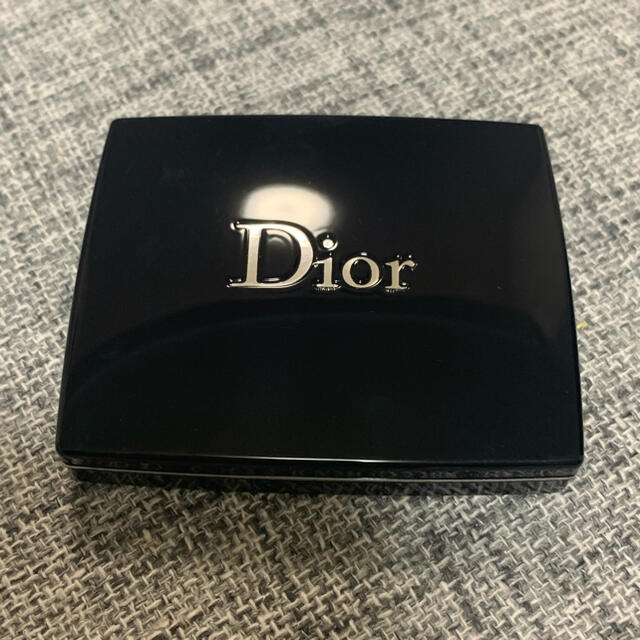 Dior(ディオール)のDior アイシャドウ サンククルール 947 パステルブリーズ コスメ/美容のベースメイク/化粧品(アイシャドウ)の商品写真