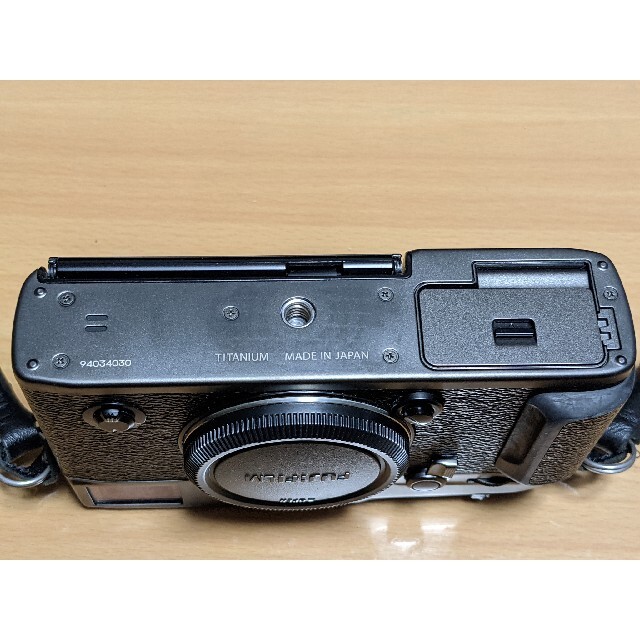 富士フイルム(フジフイルム)のMinnvn1987様専用 富士フイルム X-Pro3 DRブラック [ボディ] スマホ/家電/カメラのカメラ(ミラーレス一眼)の商品写真