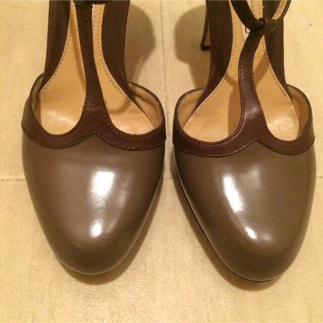 PELLICO ペリーコ 美品 人気 Tストラップパンプス PELLICO ペリーコ 美品 人気 Tストラップパンプス