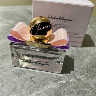 サルヴァトーレフェラガモ(Salvatore Ferragamo)のSignorina 香水 (Ferragamo)(香水(女性用))