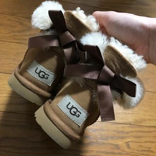 アグ(UGG)のugg キッズ　18.5(ブーツ)