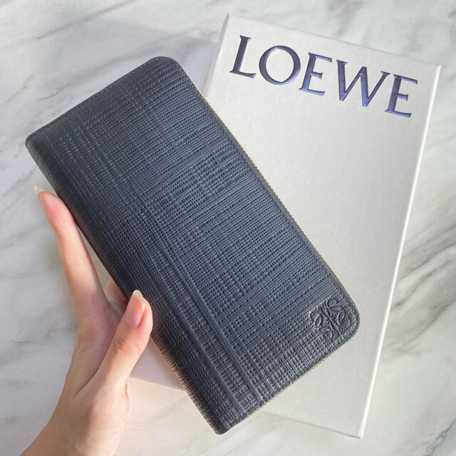 ラスト１【新品】LOEWE ラウンドジップ ユニセックス アナグラムロゴ 長財布新品未使用定価