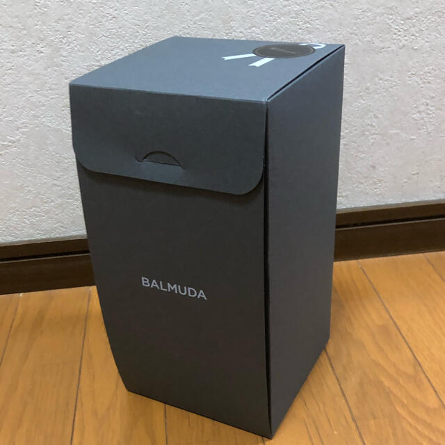 BALMUDA(バルミューダ)のバルミューダ　ランタン L02A-NV スポーツ/アウトドアのアウトドア(ライト/ランタン)の商品写真