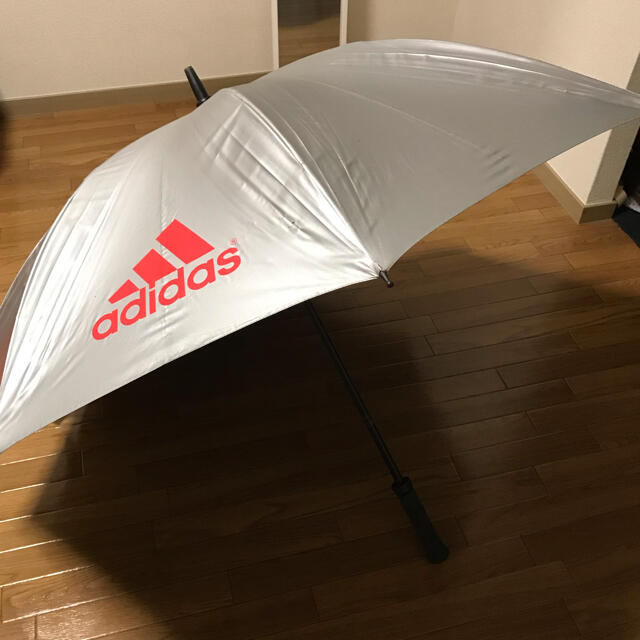 adidas(アディダス)の【ココア様専用】　アディダスゴルフ　傘、日傘(晴雨兼用) スポーツ/アウトドアのゴルフ(その他)の商品写真