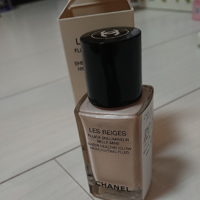 CHANEL(シャネル)のレ ベージュ フリュイド アンルミネール ベル ミン 30ml  新品未使用 コスメ/美容のベースメイク/化粧品(化粧下地)の商品写真