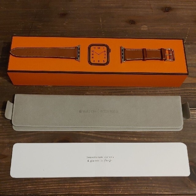 Apple(アップル)のApplewatch HERMES series4 GPS+Cellular メンズの時計(腕時計(デジタル))の商品写真