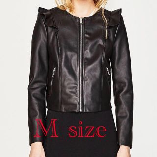 ザラ(ZARA)のZARA 肩フリルライダースジャケット　Mサイズ(ライダースジャケット)