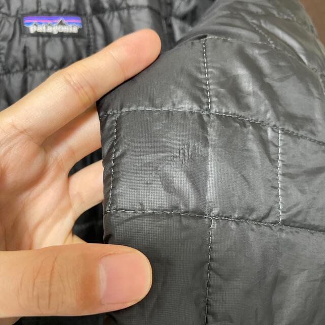 patagonia(パタゴニア)の専用 パタゴニア ナノパフフーディ ブラック S メンズのジャケット/アウター(ナイロンジャケット)の商品写真