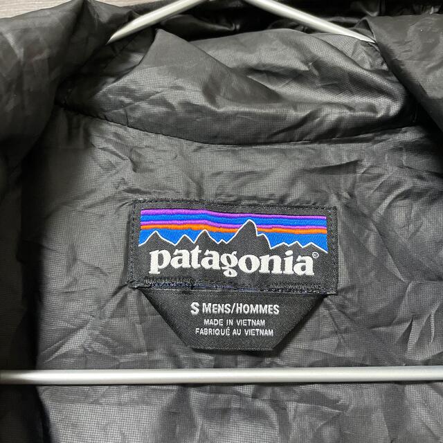 patagonia(パタゴニア)の専用 パタゴニア ナノパフフーディ ブラック S メンズのジャケット/アウター(ナイロンジャケット)の商品写真