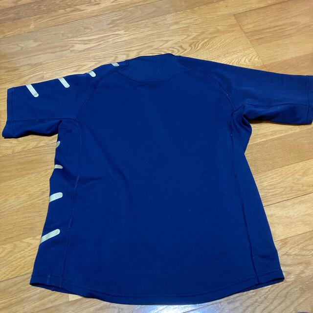DESCENTE(デサント)のDESCENTE デサント　紺色✖️ゴールド半袖Tシャツ　M size メンズのトップス(Tシャツ/カットソー(半袖/袖なし))の商品写真