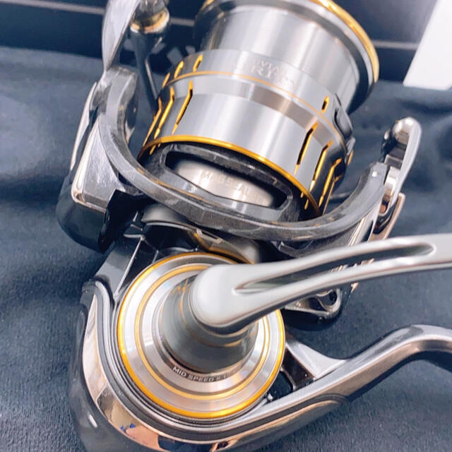 【超美品】DAIWA AIRITY FC LT 2500S ルビアスエアリティー