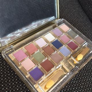 エスティローダー(Estee Lauder)のSALE☆エスティ ローダー  デラックスアイシャドウコンパクト(18色)(アイシャドウ)