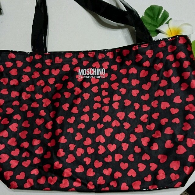 MOSCHINO(モスキーノ)のトートバック レディースのバッグ(トートバッグ)の商品写真